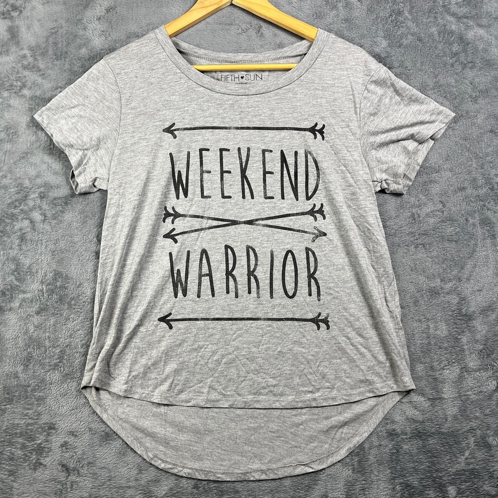 Fifth Sun T Shirt Womens Medium Heather Gray Weekend Warrior Curved High Low Hem
